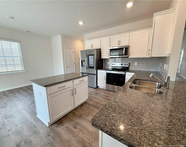 937 Ocean Court - Photo Thumbnail 7