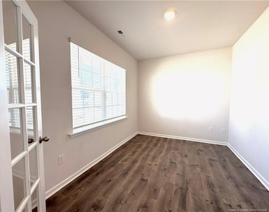 937 Ocean Court - Photo Thumbnail 2