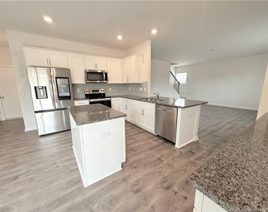 937 Ocean Court - Photo Thumbnail 5