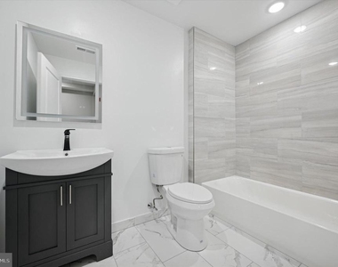 103 103 N 63rd - Photo Thumbnail 3