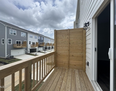 724 Dorset Stream Drive - Photo Thumbnail 7