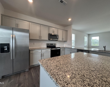 724 Dorset Stream Drive - Photo Thumbnail 10