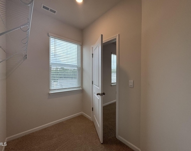 724 Dorset Stream Drive - Photo Thumbnail 23