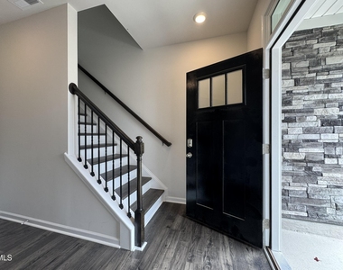 724 Dorset Stream Drive - Photo Thumbnail 2