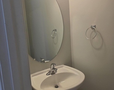 124 Braeside Court - Photo Thumbnail 6