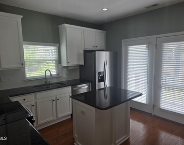 124 Braeside Court - Photo Thumbnail 10