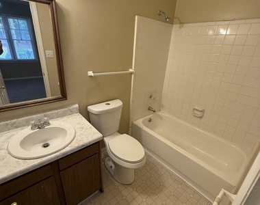 925 Hearthridge Court - Photo Thumbnail 5
