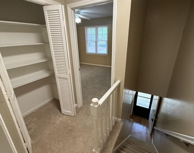 925 Hearthridge Court - Photo Thumbnail 13