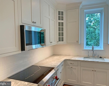 414 Old Lancaster Road - Photo Thumbnail 10