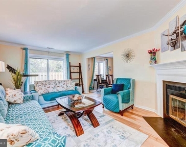 114 Pinecrest Lane - Photo Thumbnail 13
