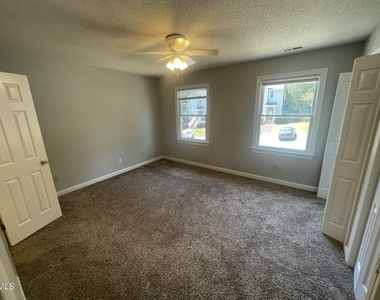 6140 Loch Laural Lane - Photo Thumbnail 10