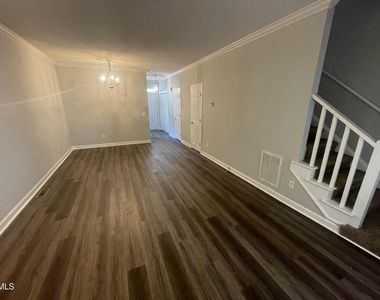 6140 Loch Laural Lane - Photo Thumbnail 6