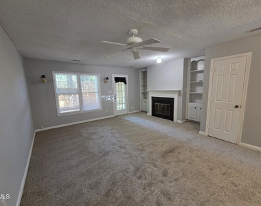 4425 Roller Court - Photo Thumbnail 9