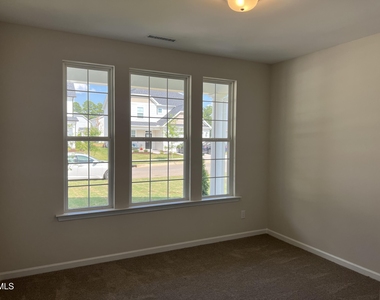 262 Streamliner Boulevard - Photo Thumbnail 13