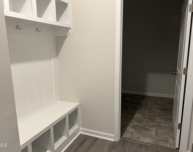 262 Streamliner Boulevard - Photo Thumbnail 5
