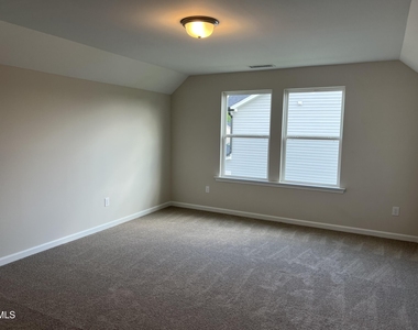 262 Streamliner Boulevard - Photo Thumbnail 17