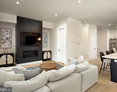 304 Squire Drive - Photo Thumbnail 15