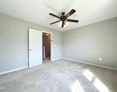 1304 Cozart - Photo Thumbnail 14