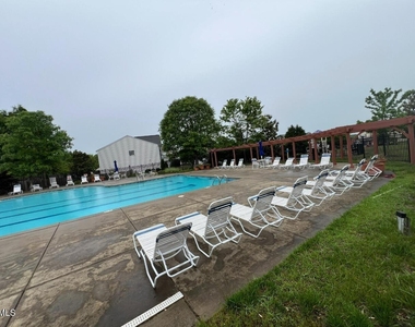 1304 Cozart - Photo Thumbnail 26