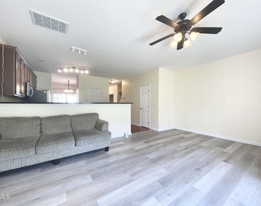 1304 Cozart - Photo Thumbnail 6