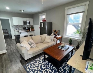129 W Miner Street - Photo Thumbnail 6