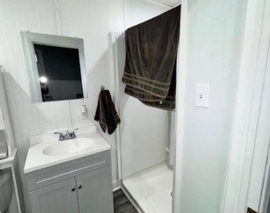 129 W Miner Street - Photo Thumbnail 12