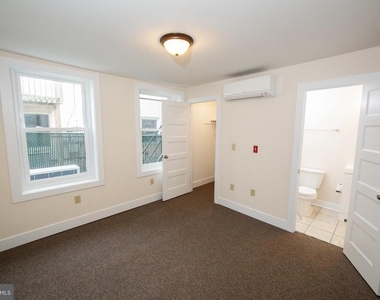 119 E Market Street - Photo Thumbnail 8