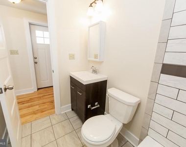 119 E Market Street - Photo Thumbnail 16
