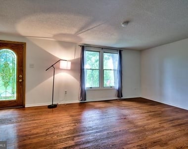 342 Sherry Lane - Photo Thumbnail 12