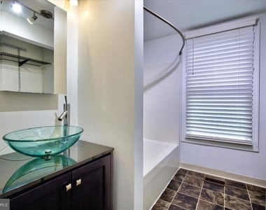 342 Sherry Lane - Photo Thumbnail 19