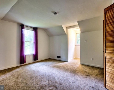 342 Sherry Lane - Photo Thumbnail 25