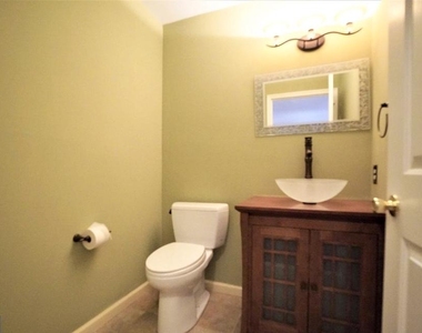 2607 Virginia Lane - Photo Thumbnail 5