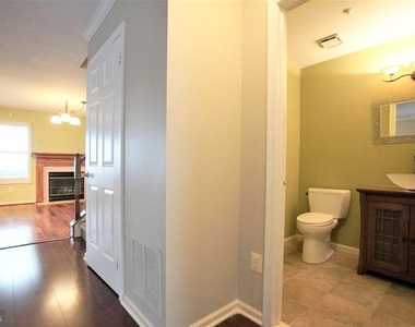 2607 Virginia Lane - Photo Thumbnail 4