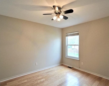 2607 Virginia Lane - Photo Thumbnail 23