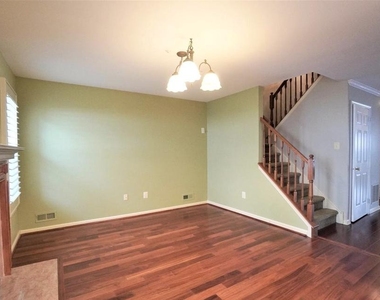 2607 Virginia Lane - Photo Thumbnail 8