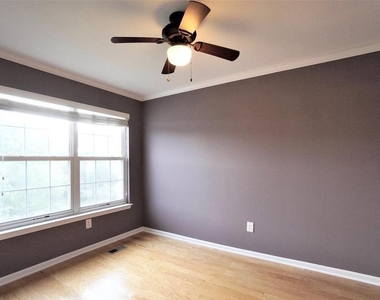 2607 Virginia Lane - Photo Thumbnail 17