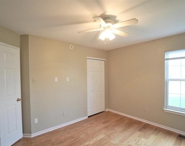 2607 Virginia Lane - Photo Thumbnail 22
