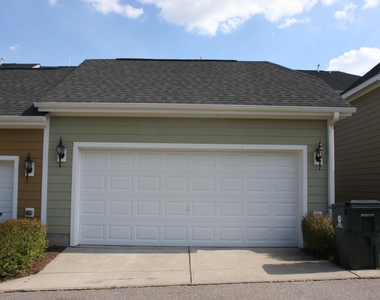 1012 Semora Lane - Photo Thumbnail 30