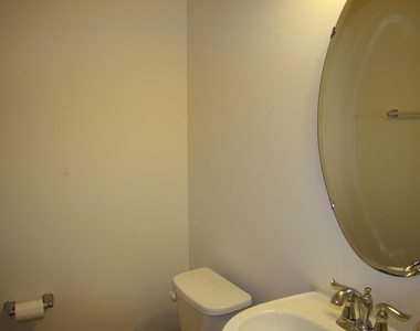 1012 Semora Lane - Photo Thumbnail 10