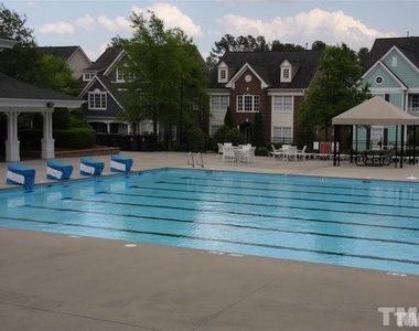 1012 Semora Lane - Photo Thumbnail 32