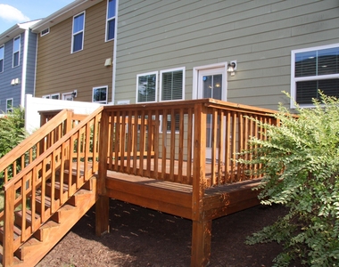1012 Semora Lane - Photo Thumbnail 27