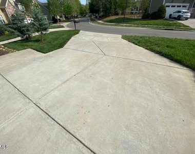 28 Grandwood Circle - Photo Thumbnail 28