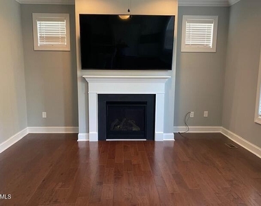 28 Grandwood Circle - Photo Thumbnail 6