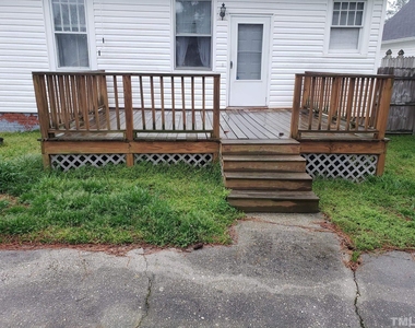 204 E Davis Street - Photo Thumbnail 16