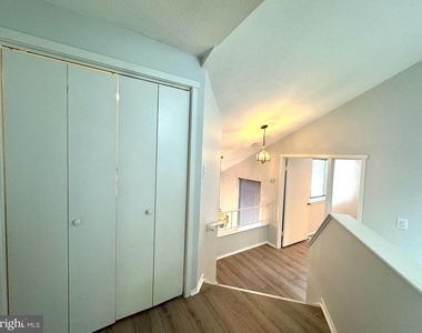 104 Sayre Dr - Photo Thumbnail 25