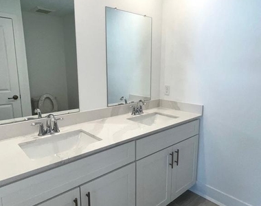 119 Stoutsburg Blvd - Photo Thumbnail 9