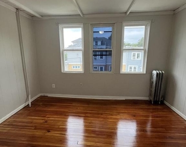 410 Commonwealth Avenue - Photo Thumbnail 2
