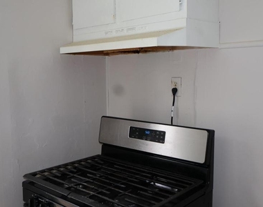 410 Commonwealth Avenue - Photo Thumbnail 11