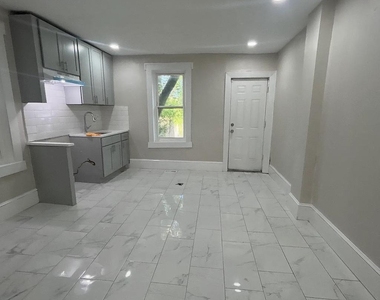 60 Mechanics Avenue - Photo Thumbnail 1