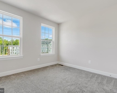 3817 Polo Place - Photo Thumbnail 17